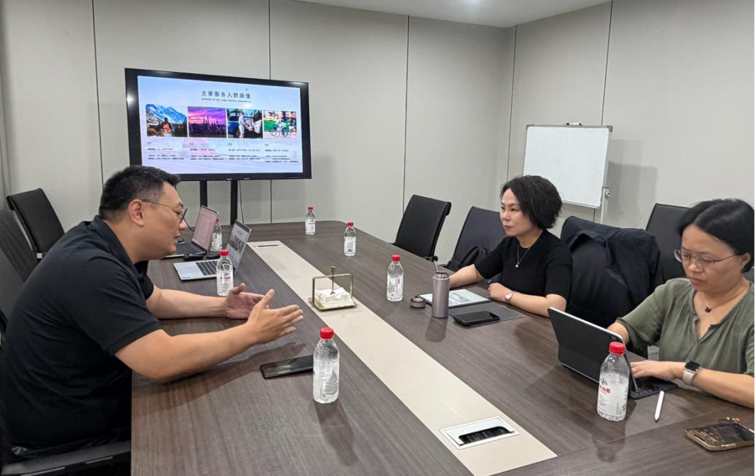 Leaders of the Culture, Radio, Television, Sports and Tourism Bureau of Jingyan County Visit Sichuan Velowind